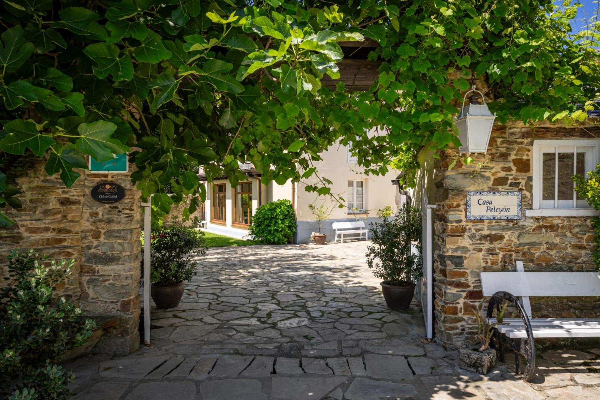 Bed and Breakfast Casa Peleyon Кастрополь Экстерьер фото